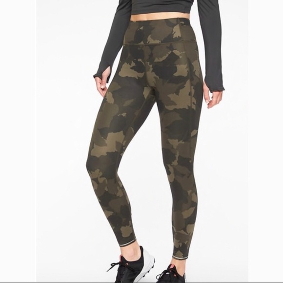 Athleta Pants - Athleta Hi Rise Run Free Camo 7/8 Tight Camouflage